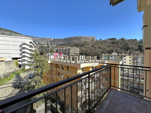 appartamento in vendita a Genova in zona Marassi