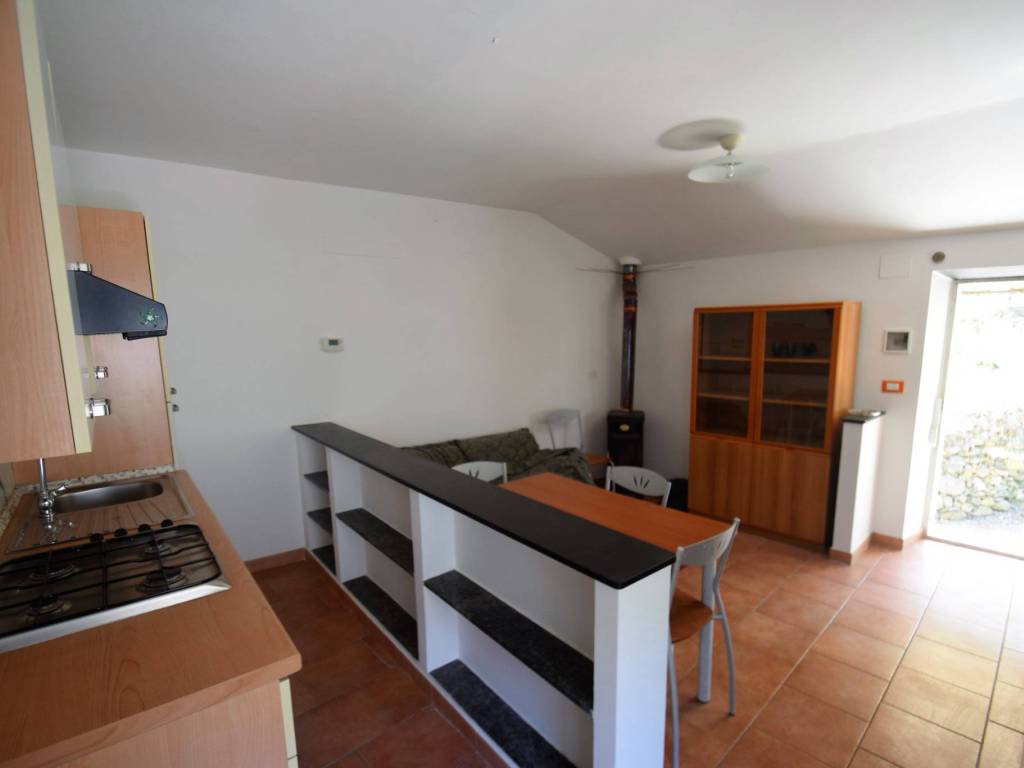 appartamento in vendita a Genova in zona Voltri