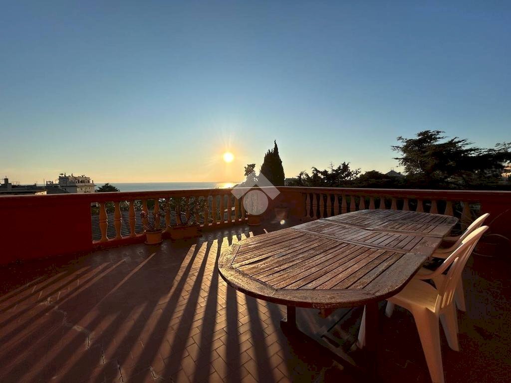 multivano in vendita a Genova in zona Albaro