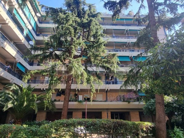 appartamento in vendita a Genova in zona Sestri Ponente