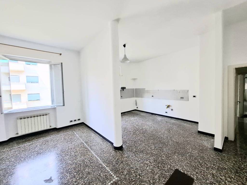 appartamento in vendita a Genova in zona Marassi