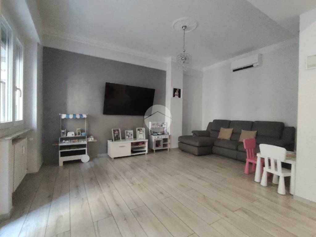 appartamento in vendita a Genova in zona Marassi