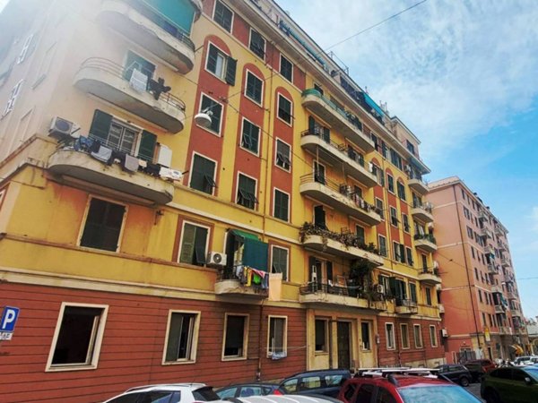 appartamento in vendita a Genova in zona Marassi