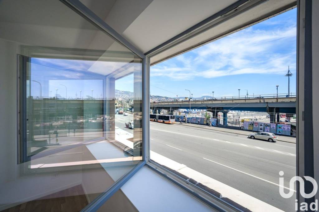 appartamento in vendita a Genova in zona Lagaccio / Granarolo