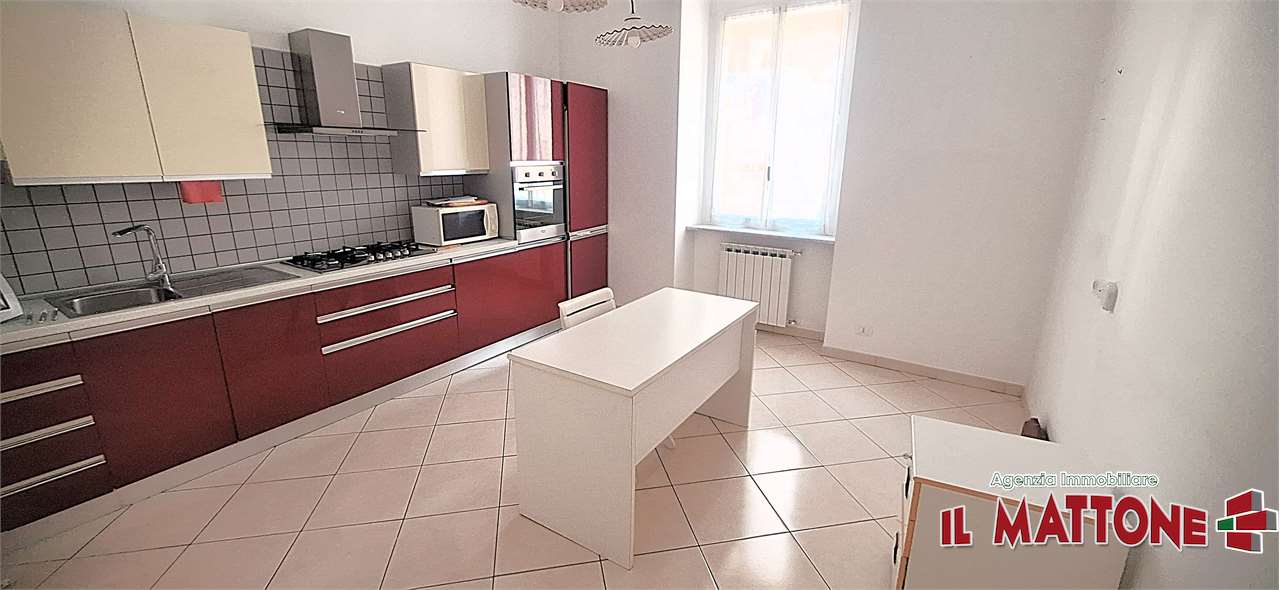 appartamento in vendita a Genova in zona Foce