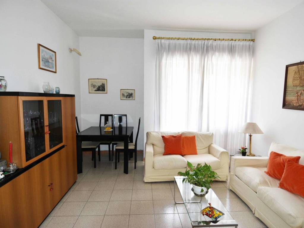 appartamento in vendita a Genova in zona Oregina