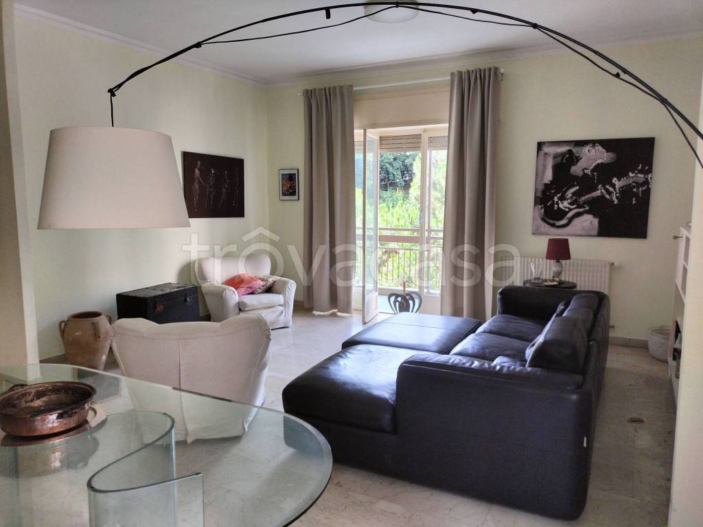 appartamento in vendita a Genova in zona Pegli