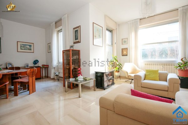 appartamento in vendita a Genova in zona Carignano