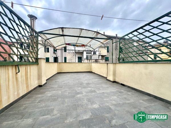 appartamento in vendita a Genova in zona Sestri Ponente