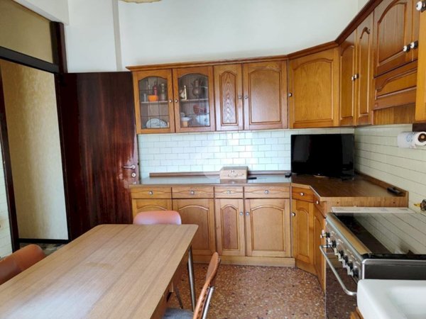 appartamento in vendita a Genova in zona Sestri Ponente