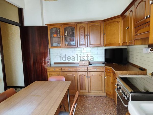 appartamento in vendita a Genova in zona Sestri Ponente