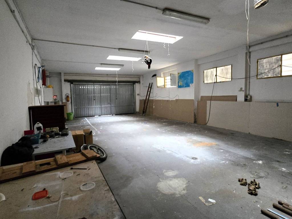 appartamento in vendita a Genova in zona Lagaccio / Granarolo