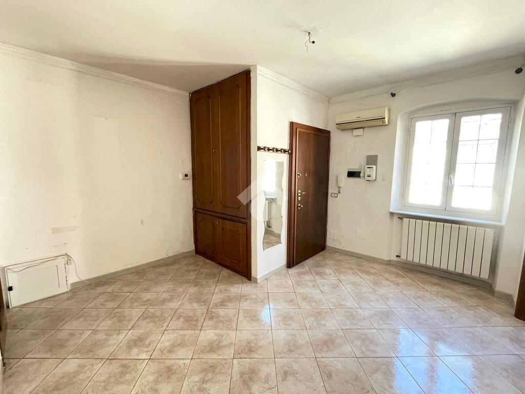 appartamento in vendita a Genova in zona Bolzaneto