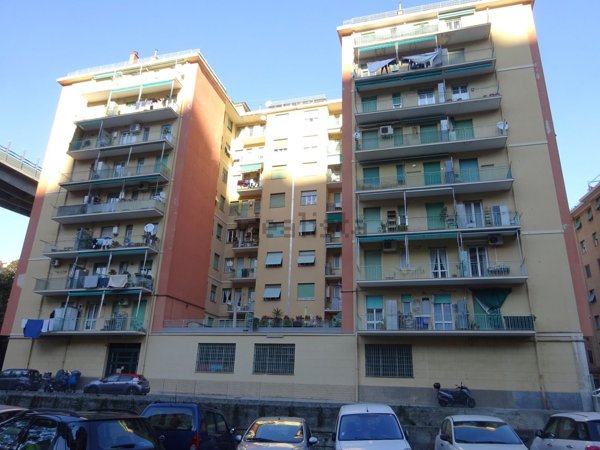appartamento in vendita a Genova in zona Bolzaneto