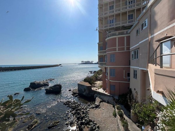 appartamento in vendita a Genova in zona Multedo