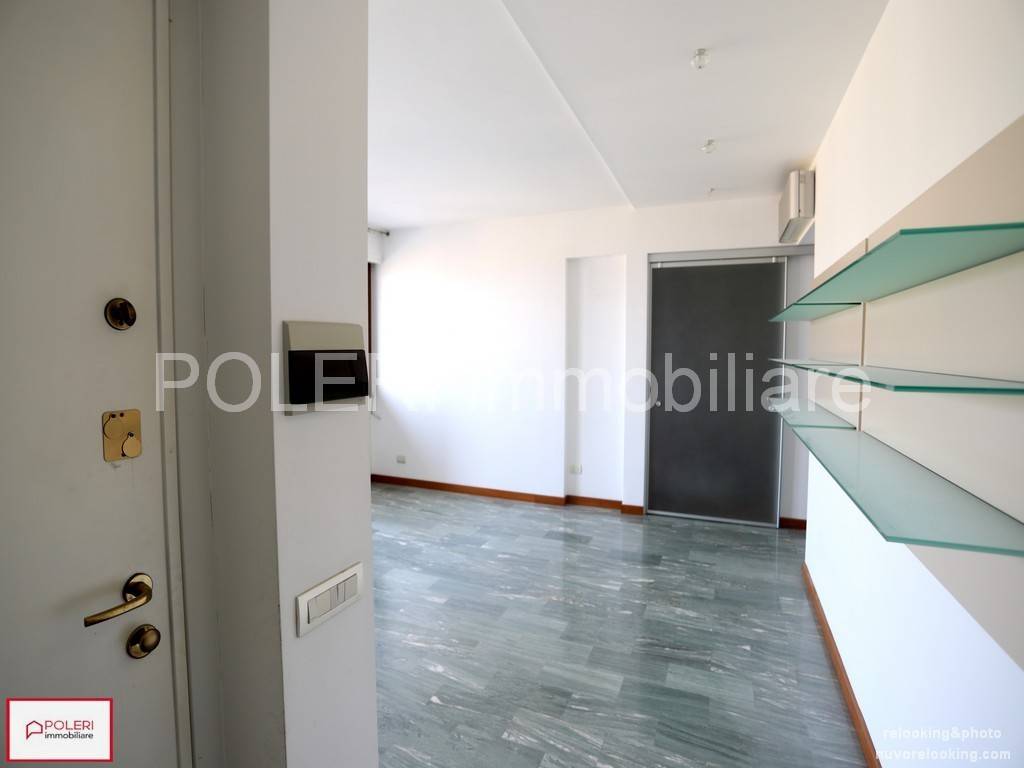 appartamento in vendita a Genova in zona Voltri