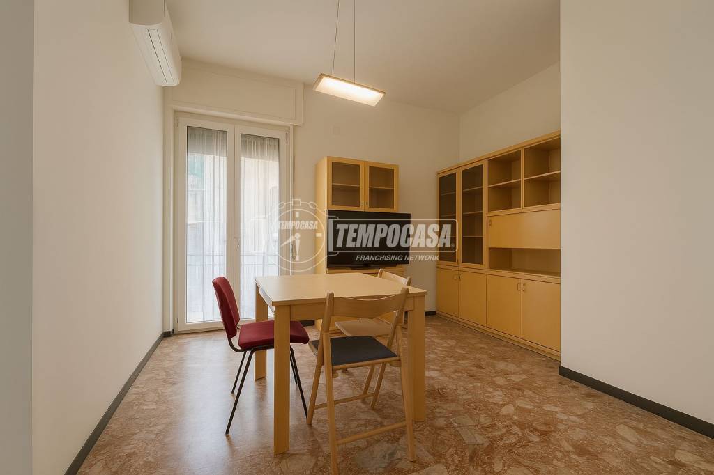 appartamento in vendita a Genova in zona Sestri Ponente