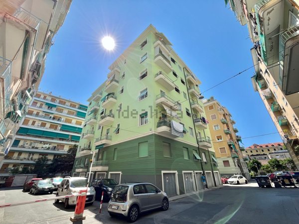 appartamento in vendita a Genova in zona Pegli