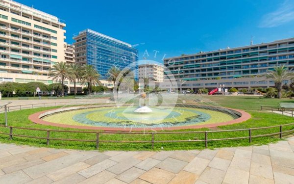 appartamento in vendita a Genova in zona Foce
