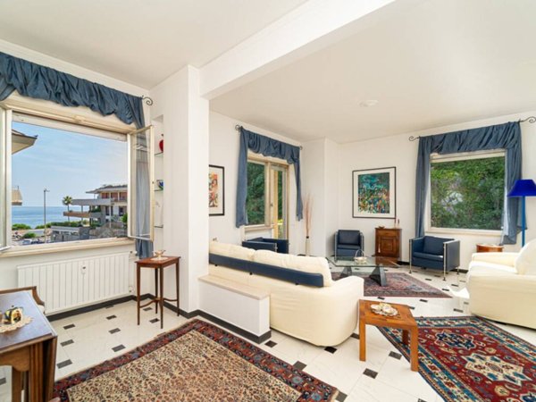 appartamento in vendita a Genova in zona Albaro