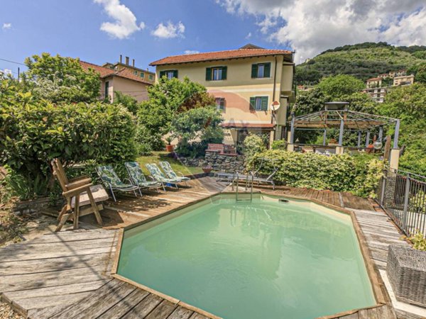 casa indipendente in vendita a Genova in zona Struppa