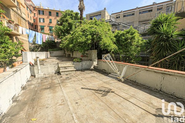 casa indipendente in vendita a Genova in zona Cornigliano