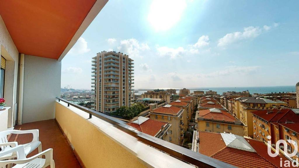 appartamento in vendita a Genova in zona Pegli