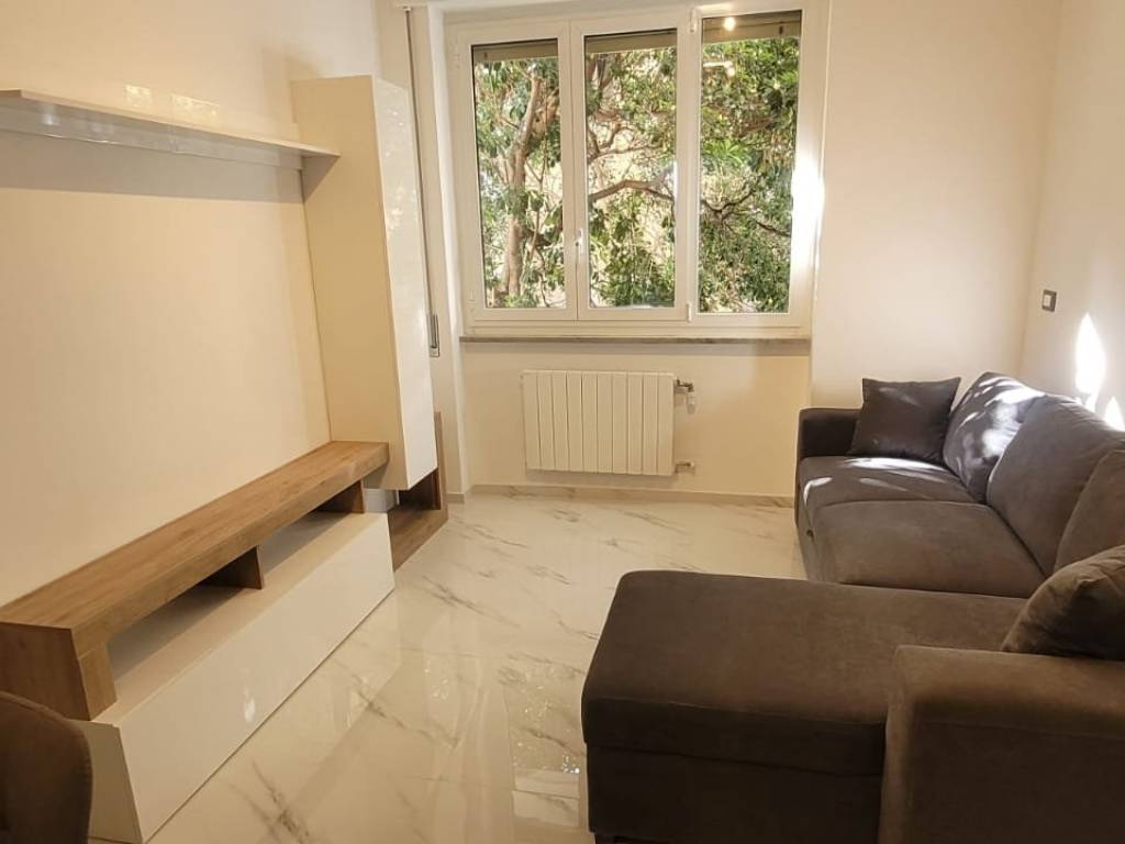 appartamento in vendita a Genova in zona Lagaccio / Granarolo