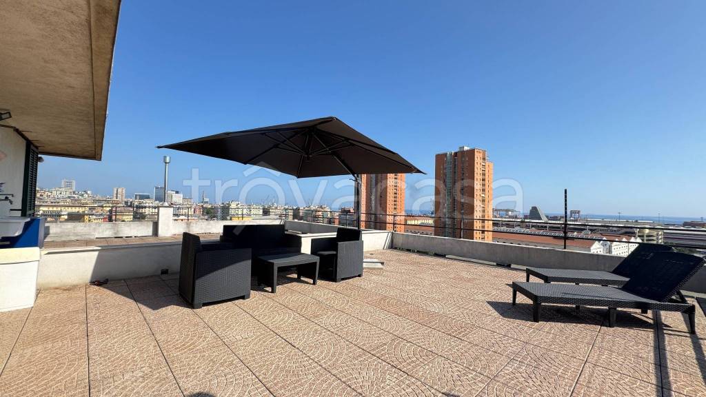 appartamento in vendita a Genova in zona Sampierdarena