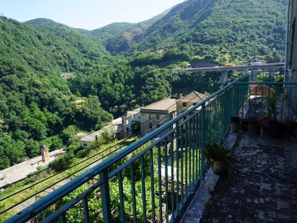 appartamento in vendita a Genova in zona Voltri