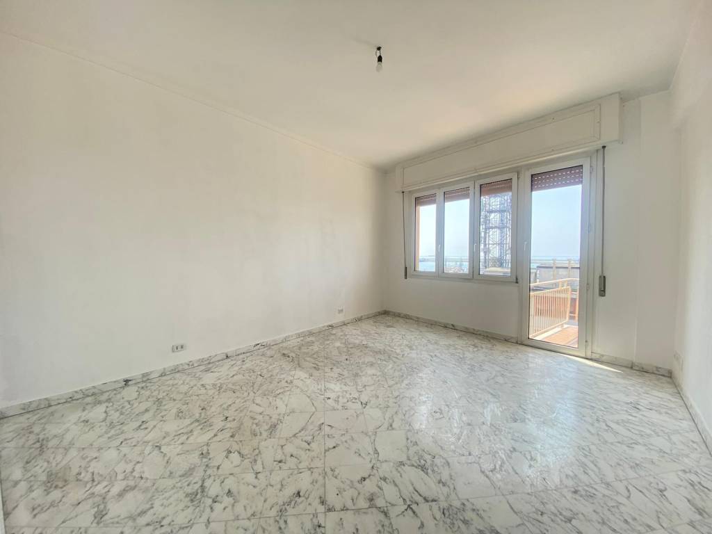 appartamento in vendita a Genova in zona Pegli