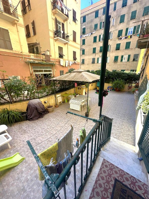 casa indipendente in vendita a Genova in zona San Fruttuoso