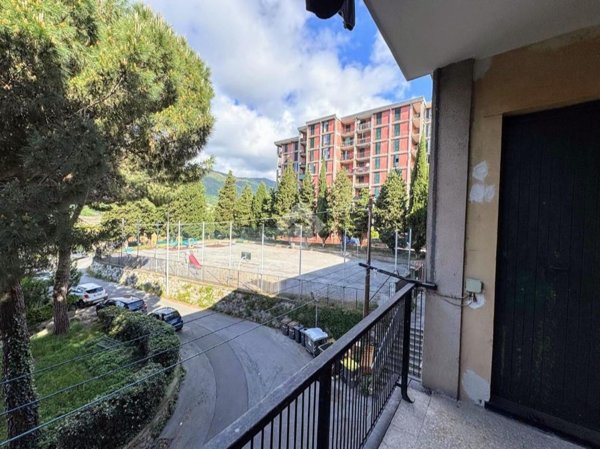 appartamento in vendita a Genova in zona Rivarolo