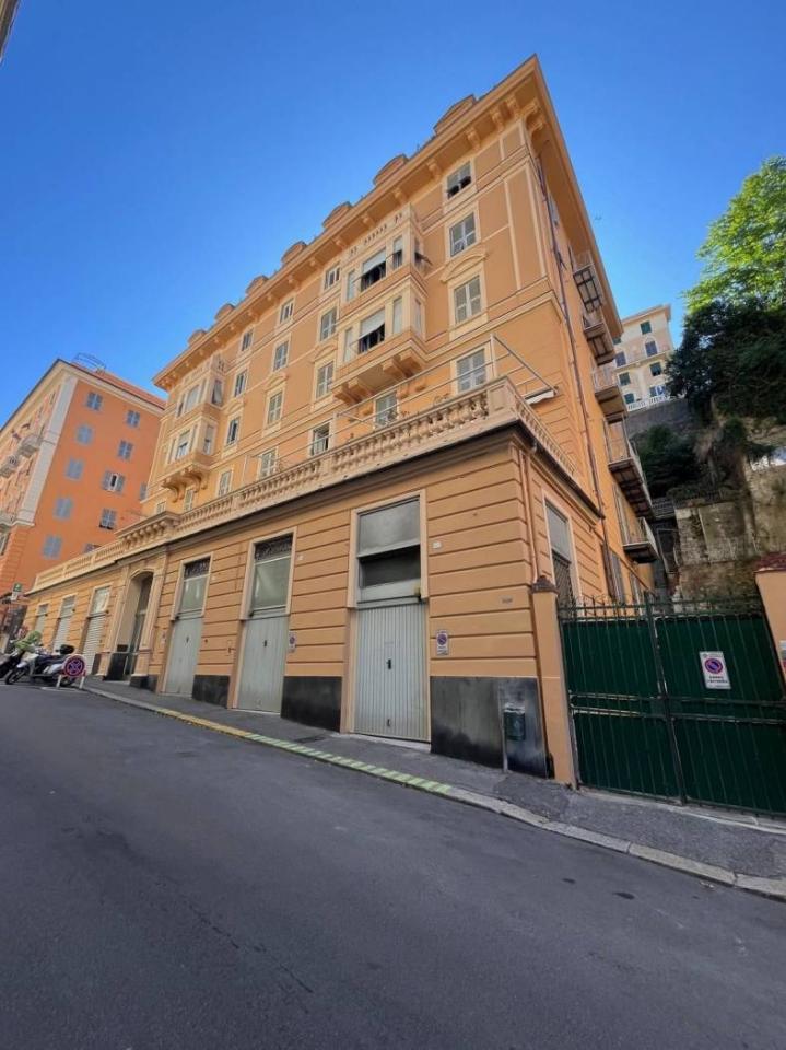 appartamento in vendita a Genova in zona Castelletto