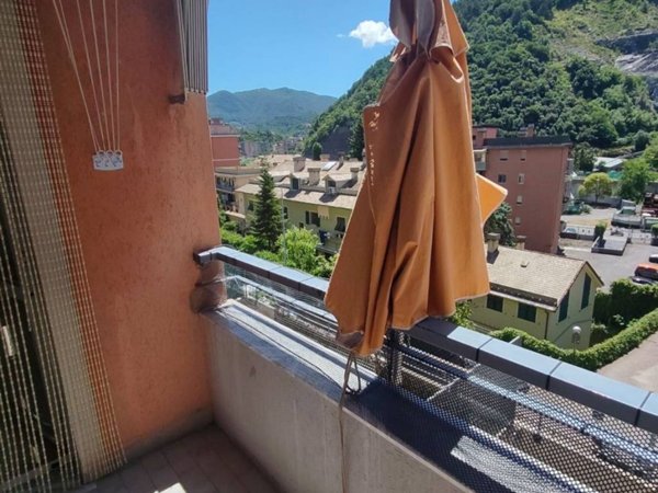 appartamento in vendita a Genova in zona Molassana