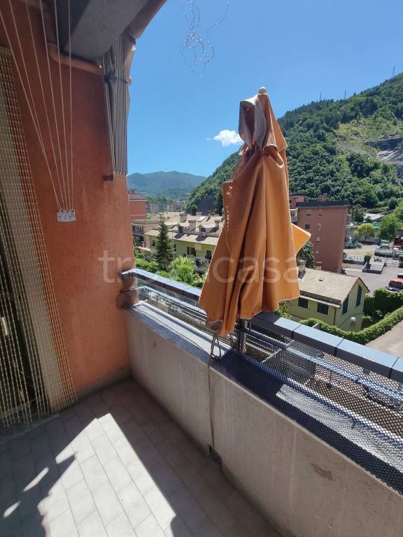 appartamento in vendita a Genova in zona Molassana