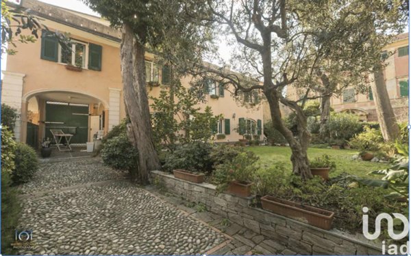casa indipendente in vendita a Genova in zona Albaro