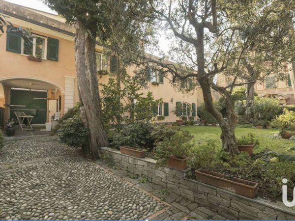 casa indipendente in vendita a Genova in zona Albaro