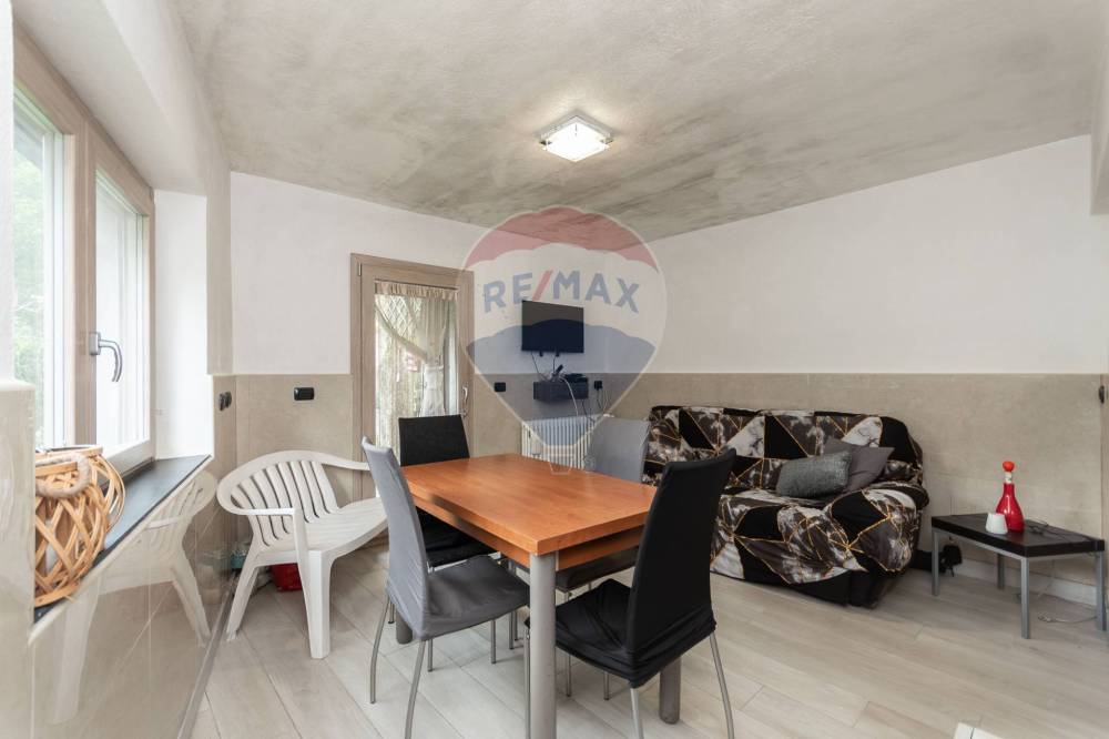 appartamento in vendita a Genova in zona Acquasanta