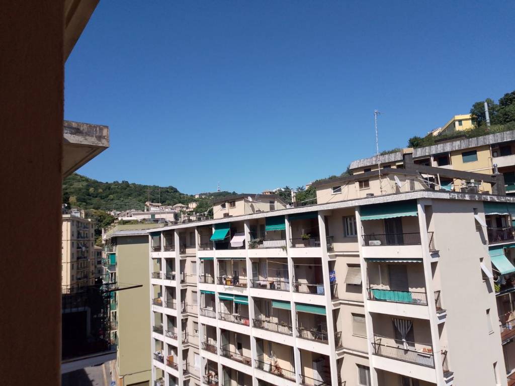 appartamento in vendita a Genova in zona Sampierdarena