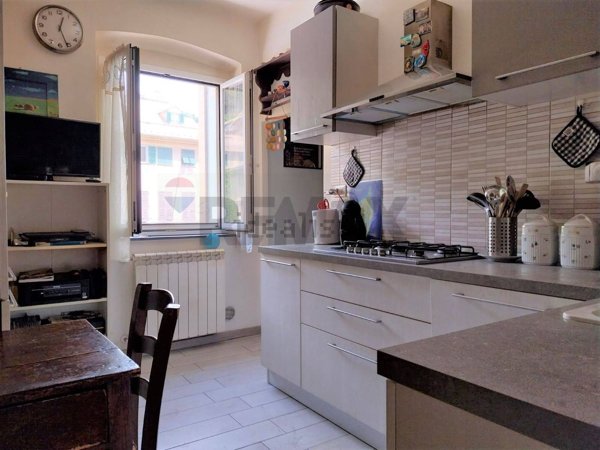 appartamento in vendita a Genova in zona Voltri