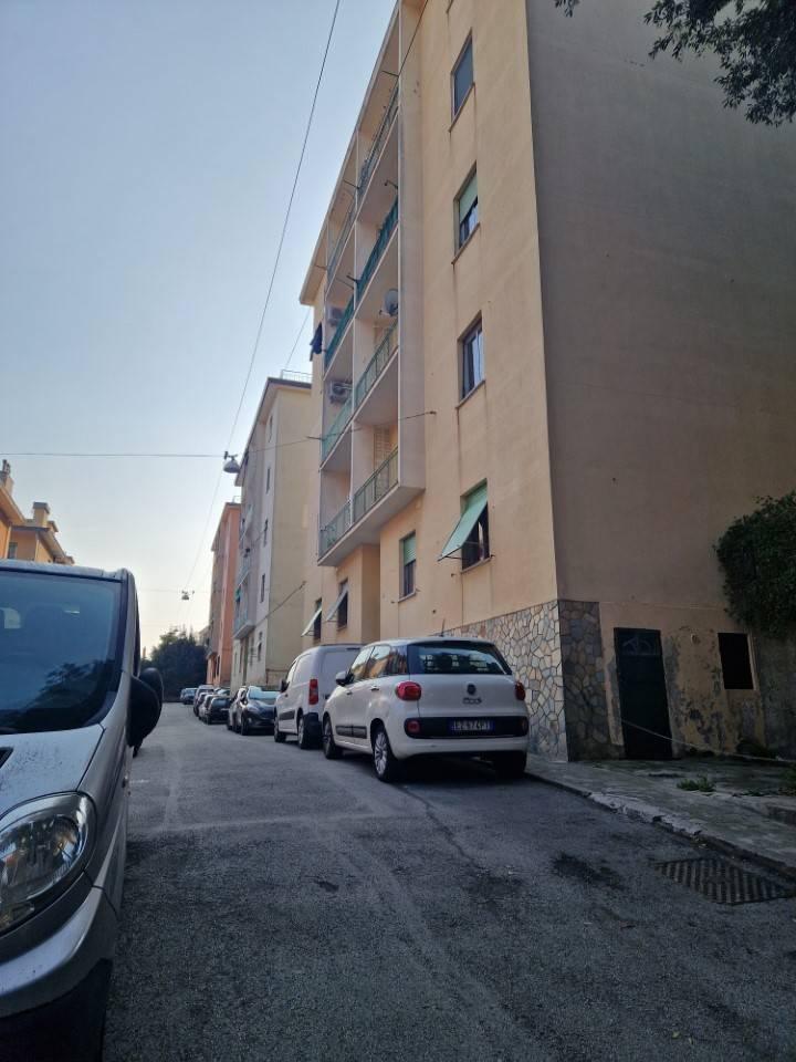 appartamento in vendita a Genova in zona Sampierdarena