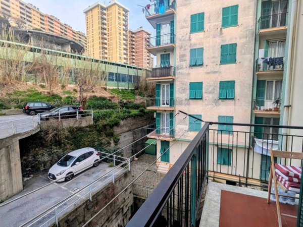 appartamento in vendita a Genova in zona Voltri