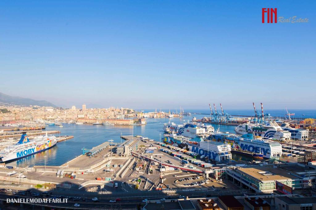 appartamento in vendita a Genova in zona DiNegro