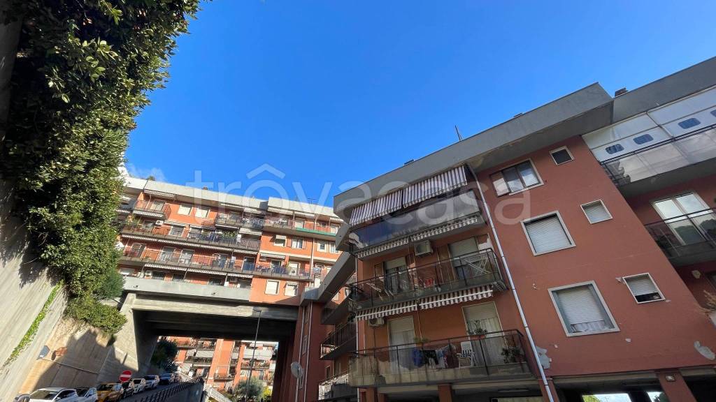 appartamento in vendita a Genova in zona Pegli