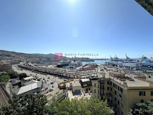 appartamento in vendita a Genova in zona DiNegro