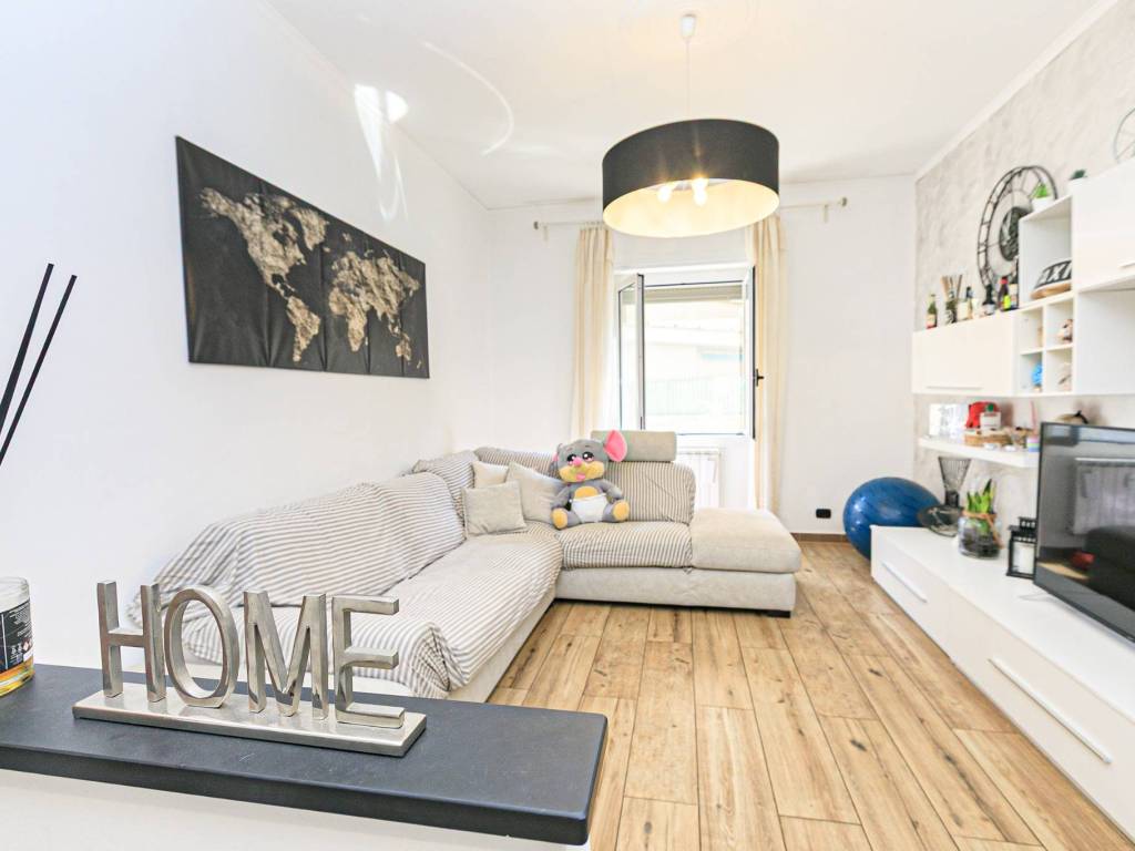 appartamento in vendita a Genova in zona Quezzi