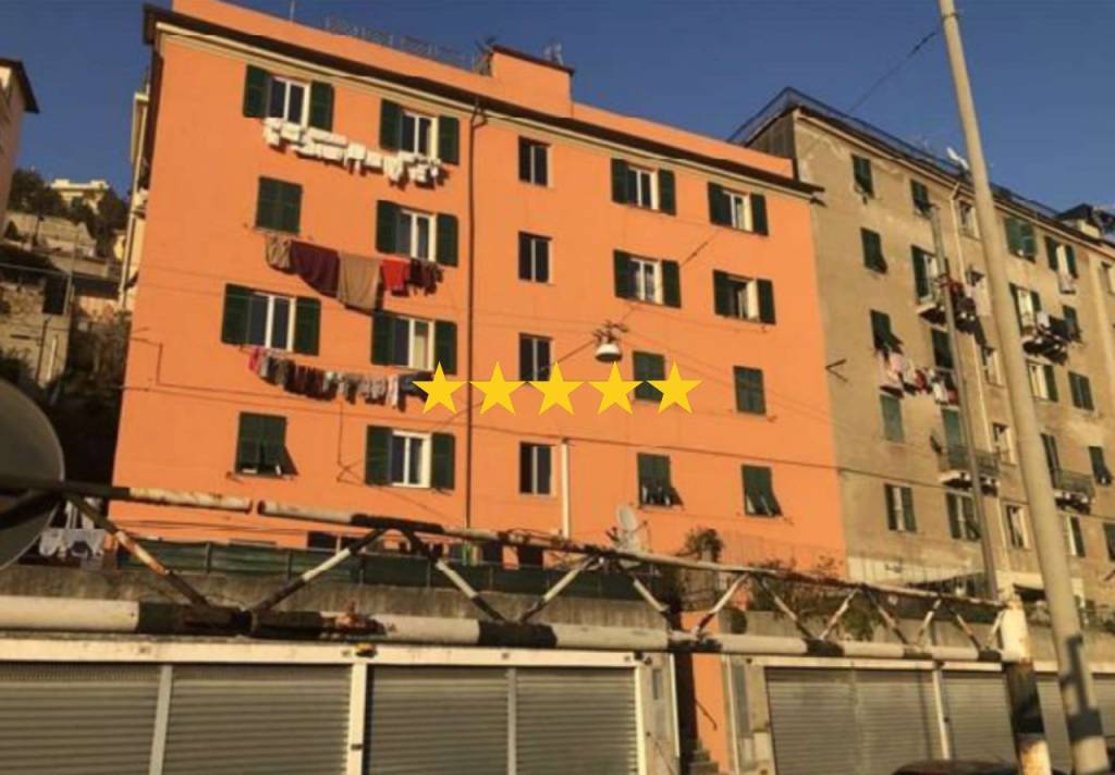 appartamento in vendita a Genova in zona Rivarolo