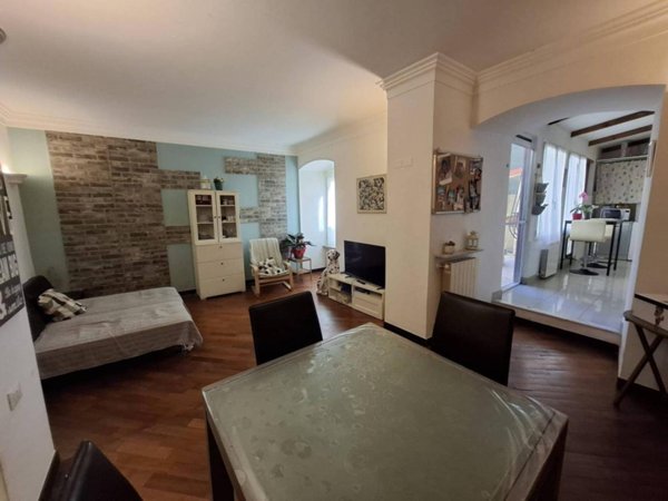 appartamento in vendita a Genova in zona Foce