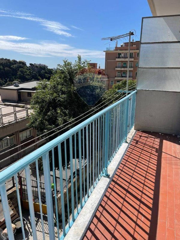 appartamento in vendita a Genova in zona Lagaccio / Granarolo